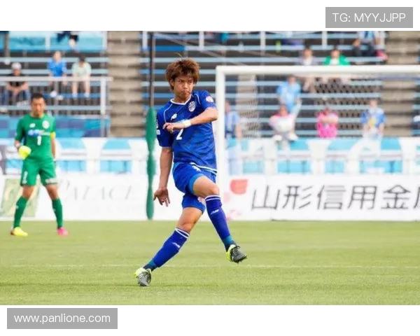 冈山京都鏖战平局山根黄牌 冈山京都鏖战平局山根黄牌